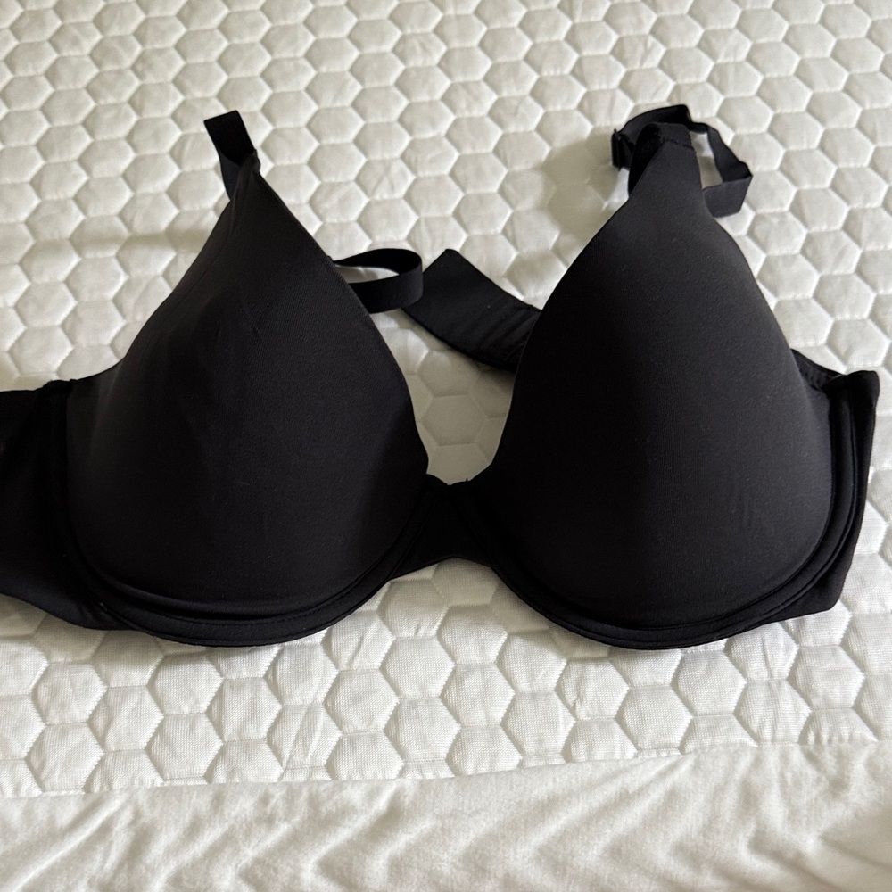 SKIMS Classic Black Bra
